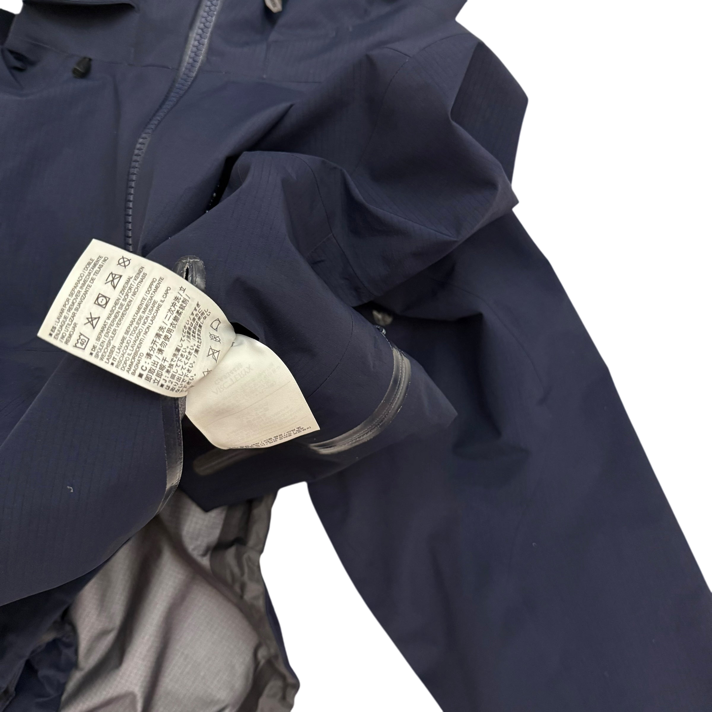 Arc’teryx Beta AR Gore-Tex Pro Jacket Navy (Size L)