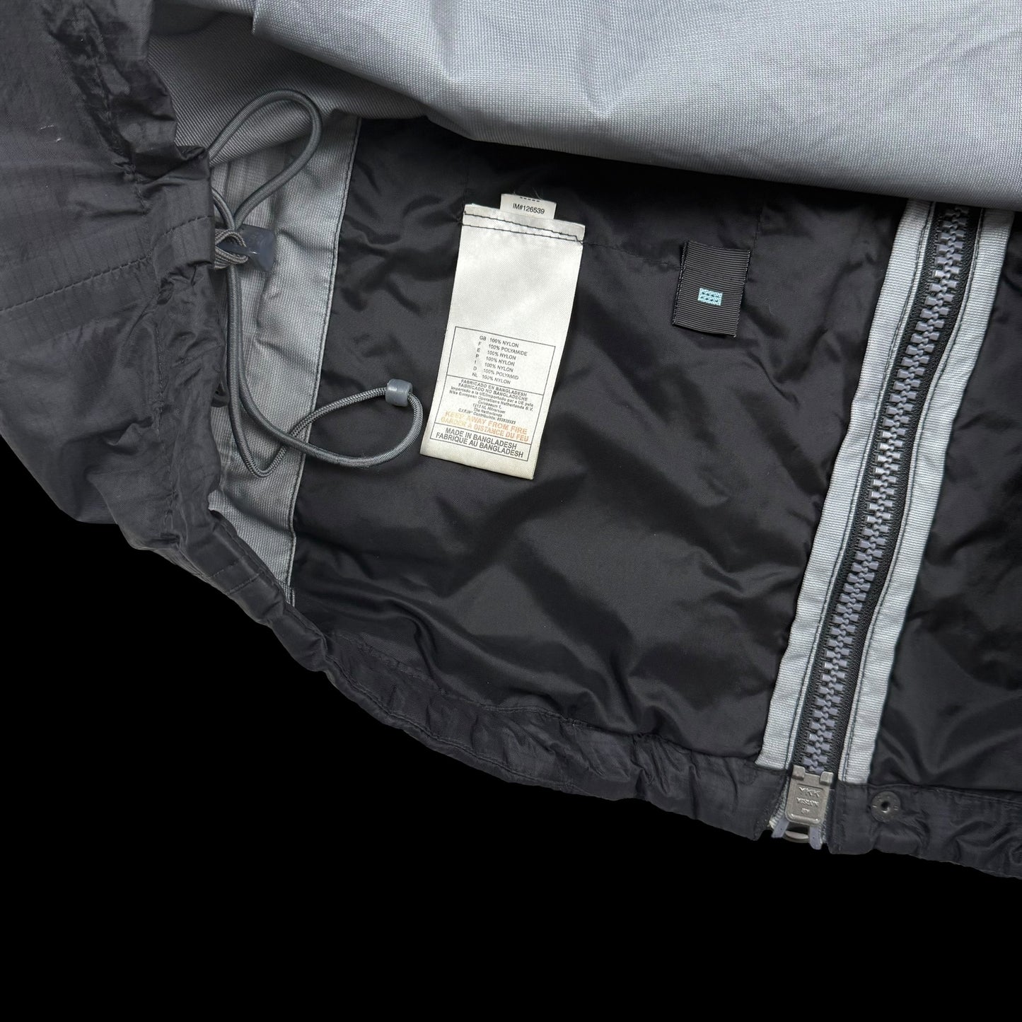 Nike ACG 00s Ripstop Nylon Shell Jacket Black (Fits M-L)