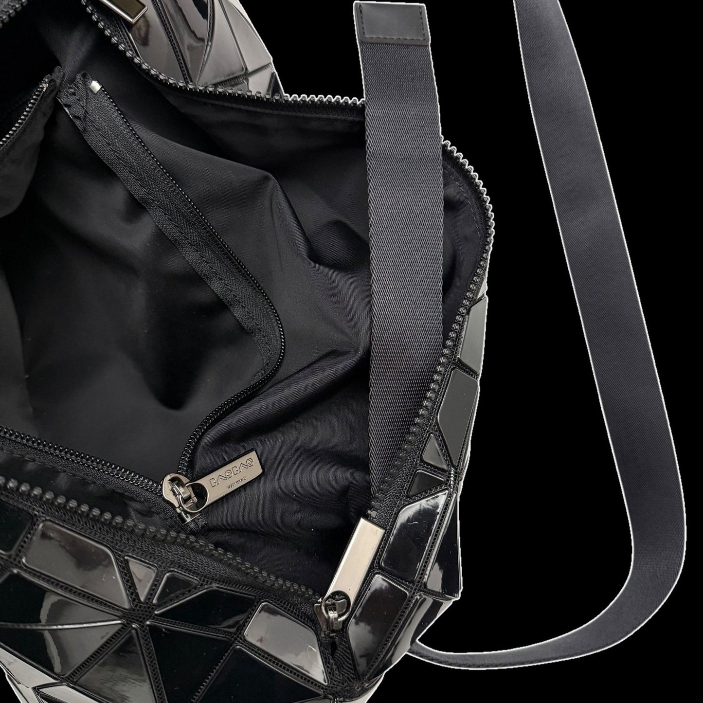 Bao Bao Issey Miyake Geometric-Panelled Large Cross Body Bag Black