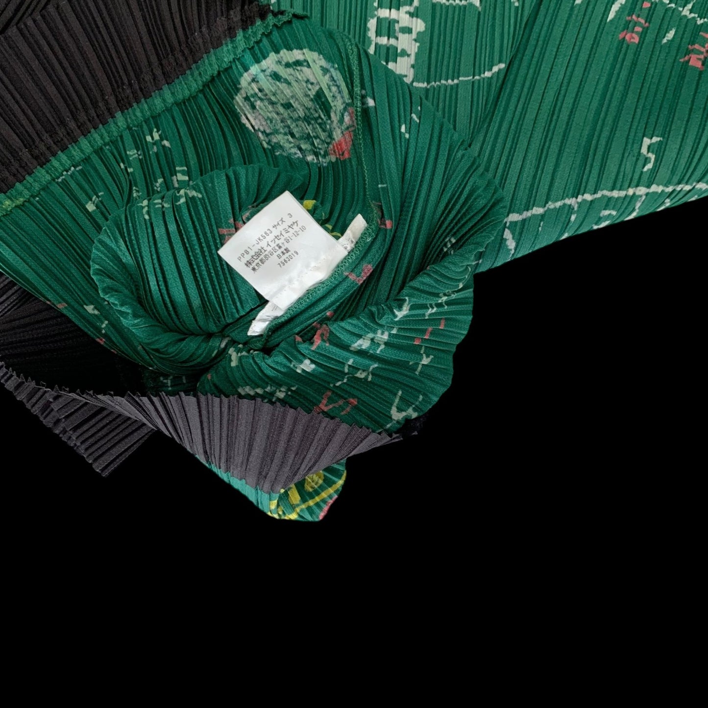 Issey Miyake Pleats Please 00s Mathematics Print T-Shirt Green/Black (Size 3)