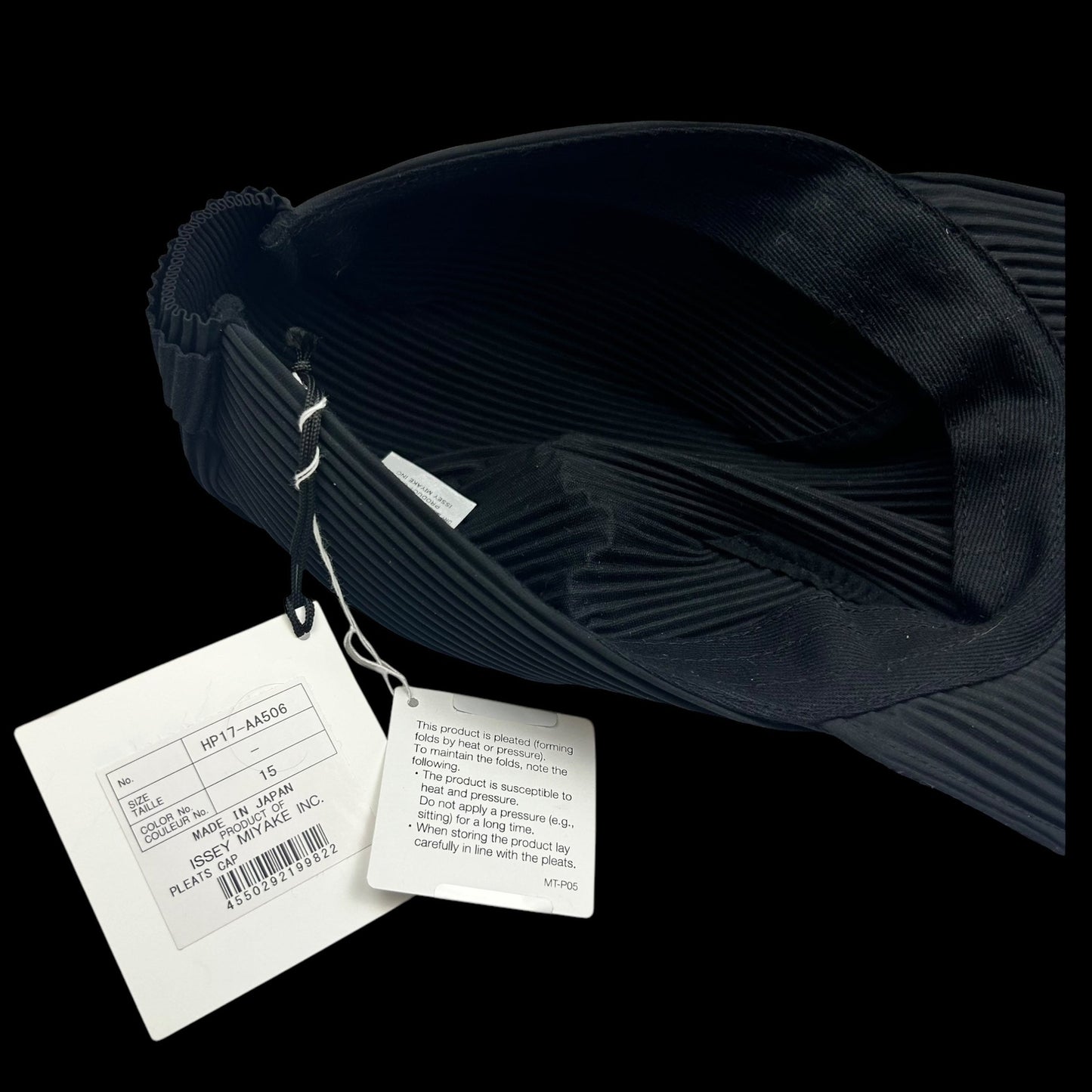 Issey Miyake Homme Plisse BlackPleated Cap
