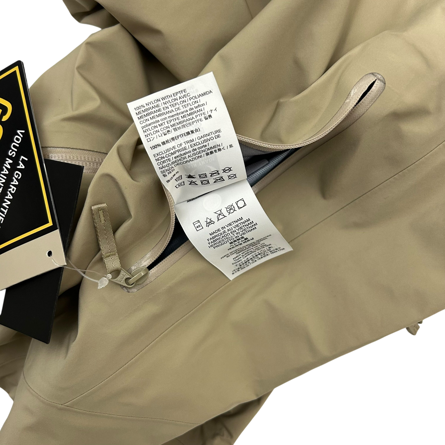 Arc'teryx Beta LT Gortex Jacket ‘Smoke Bluff’ (Beige) (Size L)