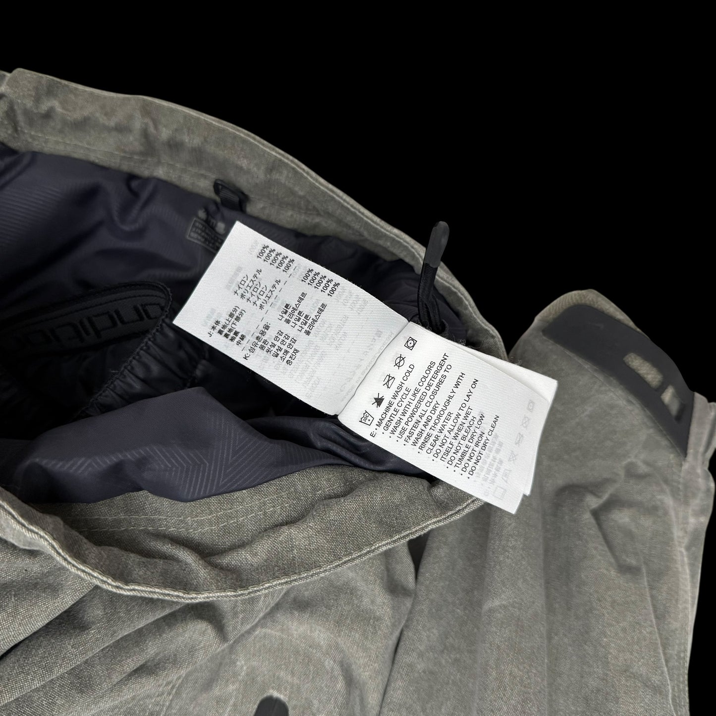Nike ACG AW05 Storm-Fit Multi-Pocket Jacket Stone (Size L)