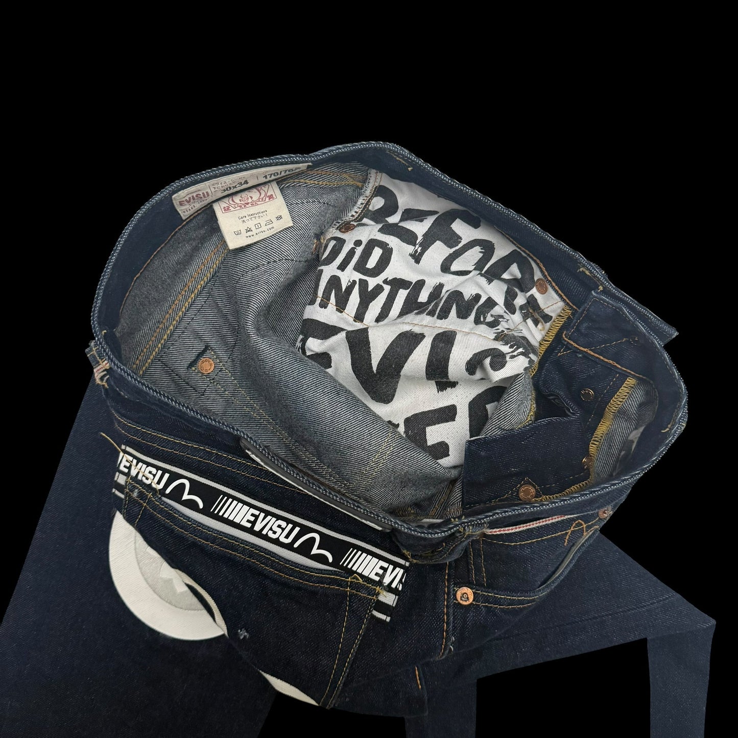 Evisu White Print Daicock Jeans
(Size 30”)