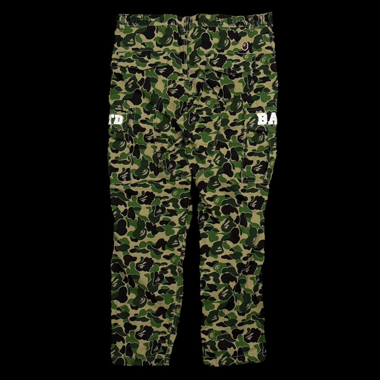 BAPE (A Bathing Ape) x Undefeated Camo Cargo Pants Green (Size L)