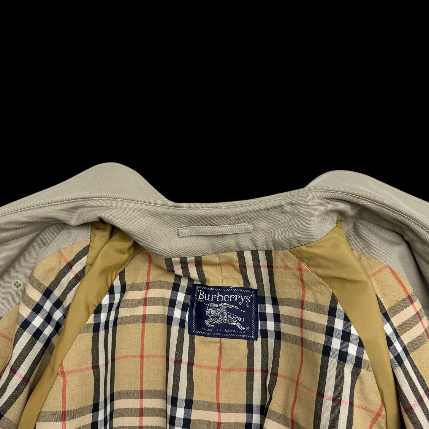 Burberry Vintage Trench Coat Beige (Fits L-XL)