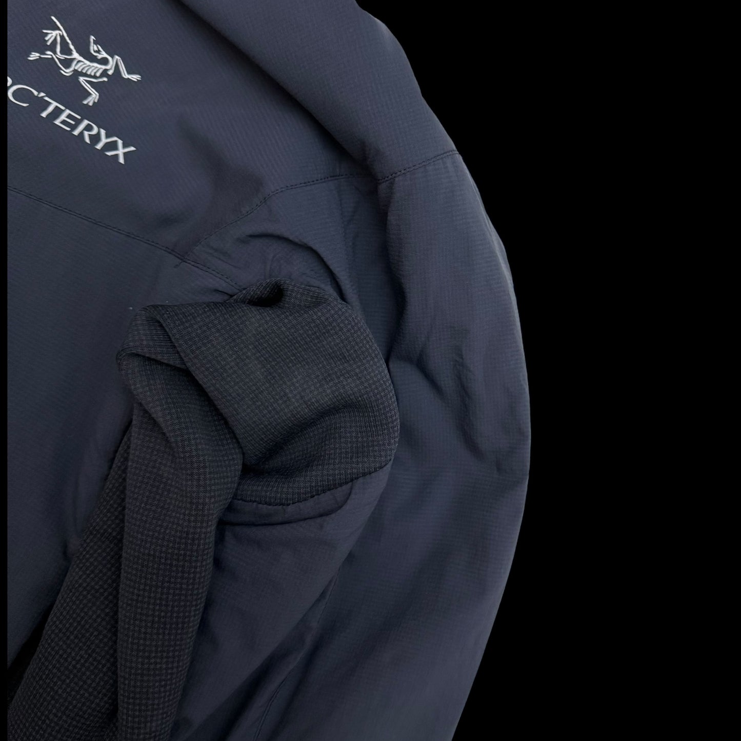 Arc'teryx Atom LT Hooded Insulated Jacket Navy (size S)