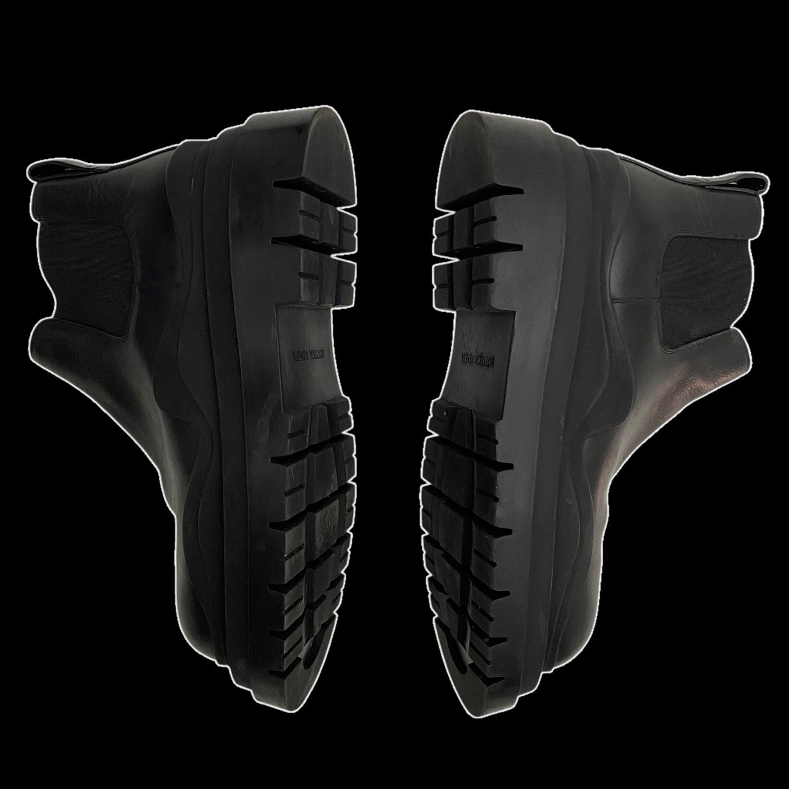 Bottega Veneta Tire Ankle Chelsea Boots Black (EU43/US10)