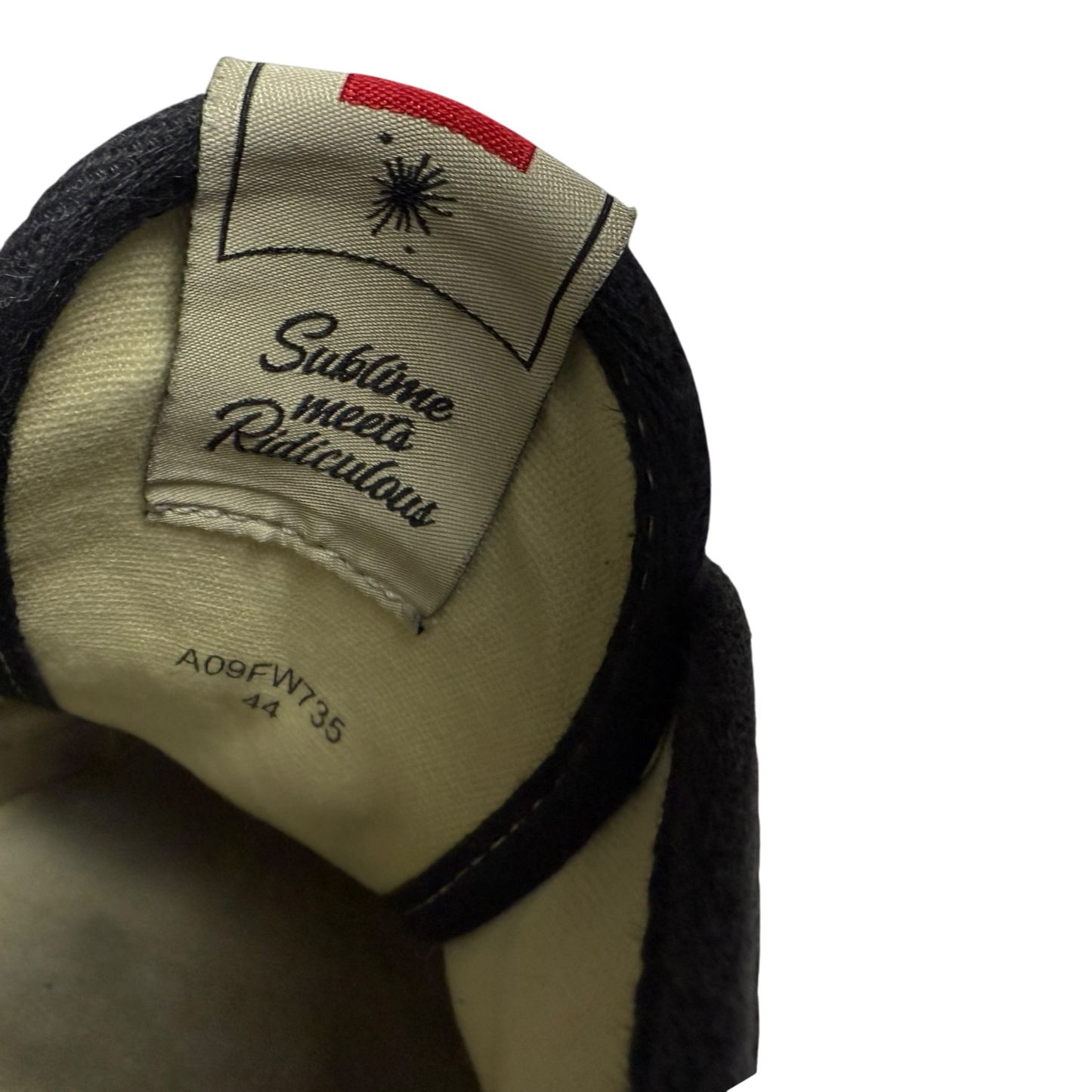 Maison Mihara Yasuhiro Baker OG
Sole Vintage Canvas Low Black / Cream (US11/EU44)