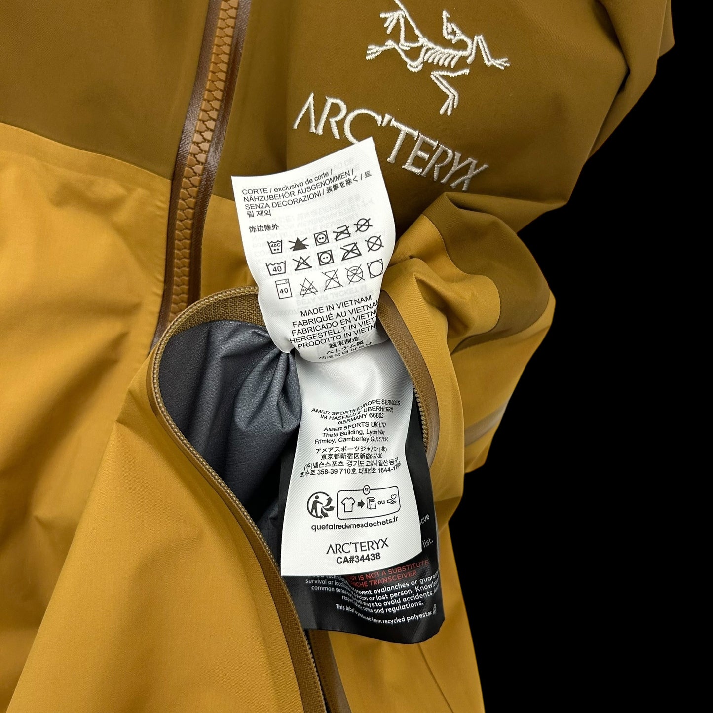 Arc'teryx Beta AR  Goretex Jacket in ‘Yukon’ (Brown) (Size S)