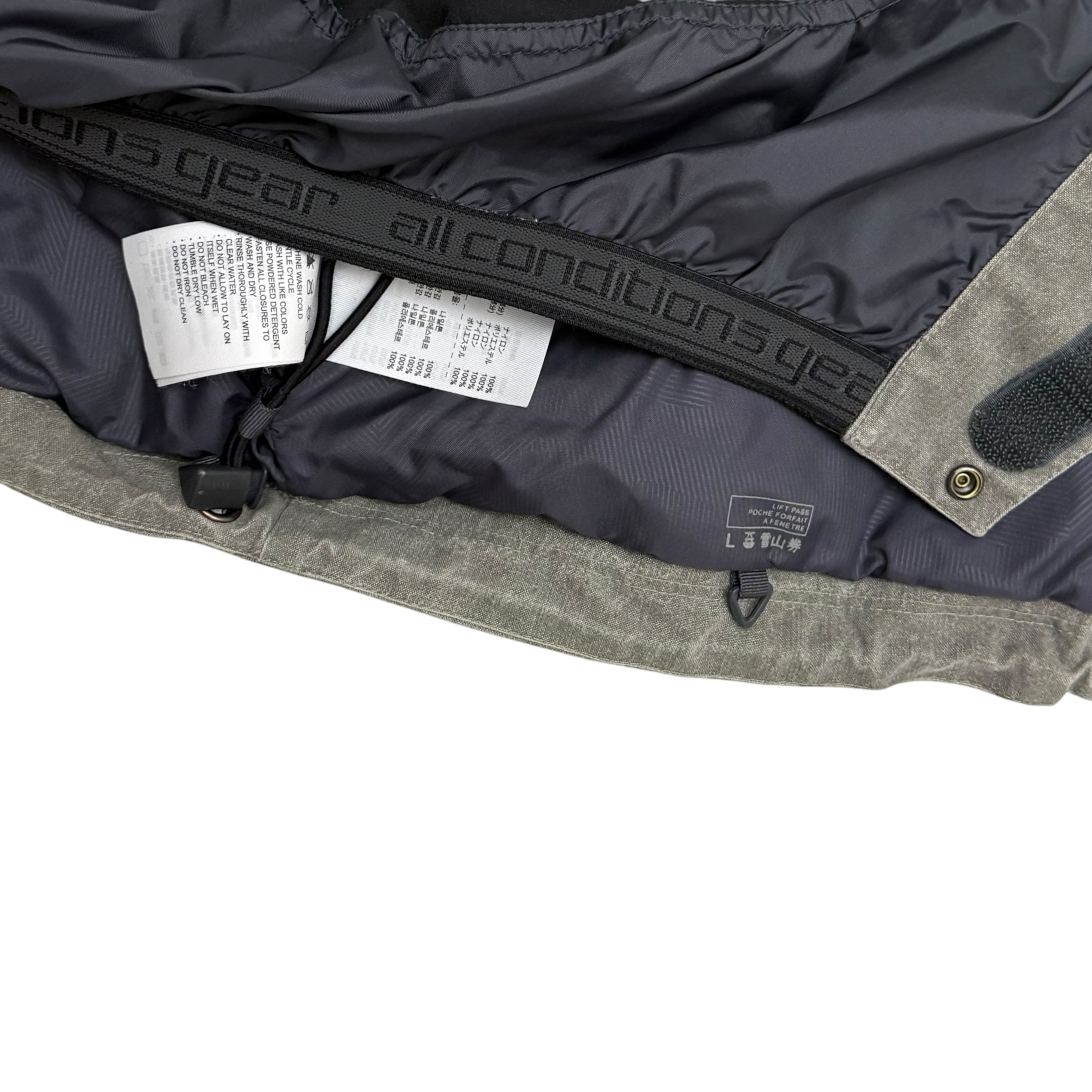 Nike ACG AW05 Storm-Fit Multi-Pocket Jacket Stone (Size L)