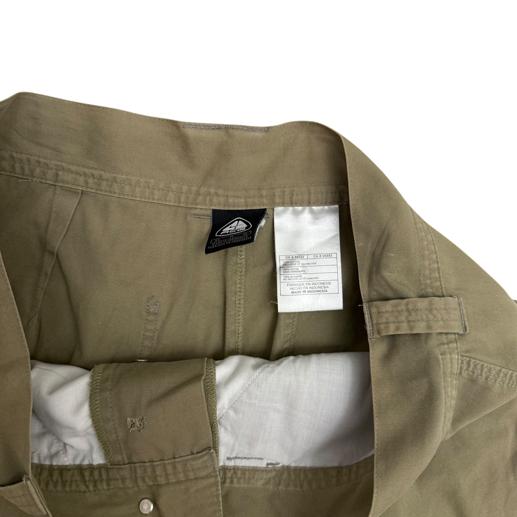 Nike ACG 90s Carpenter Shorts Beige (Size M)