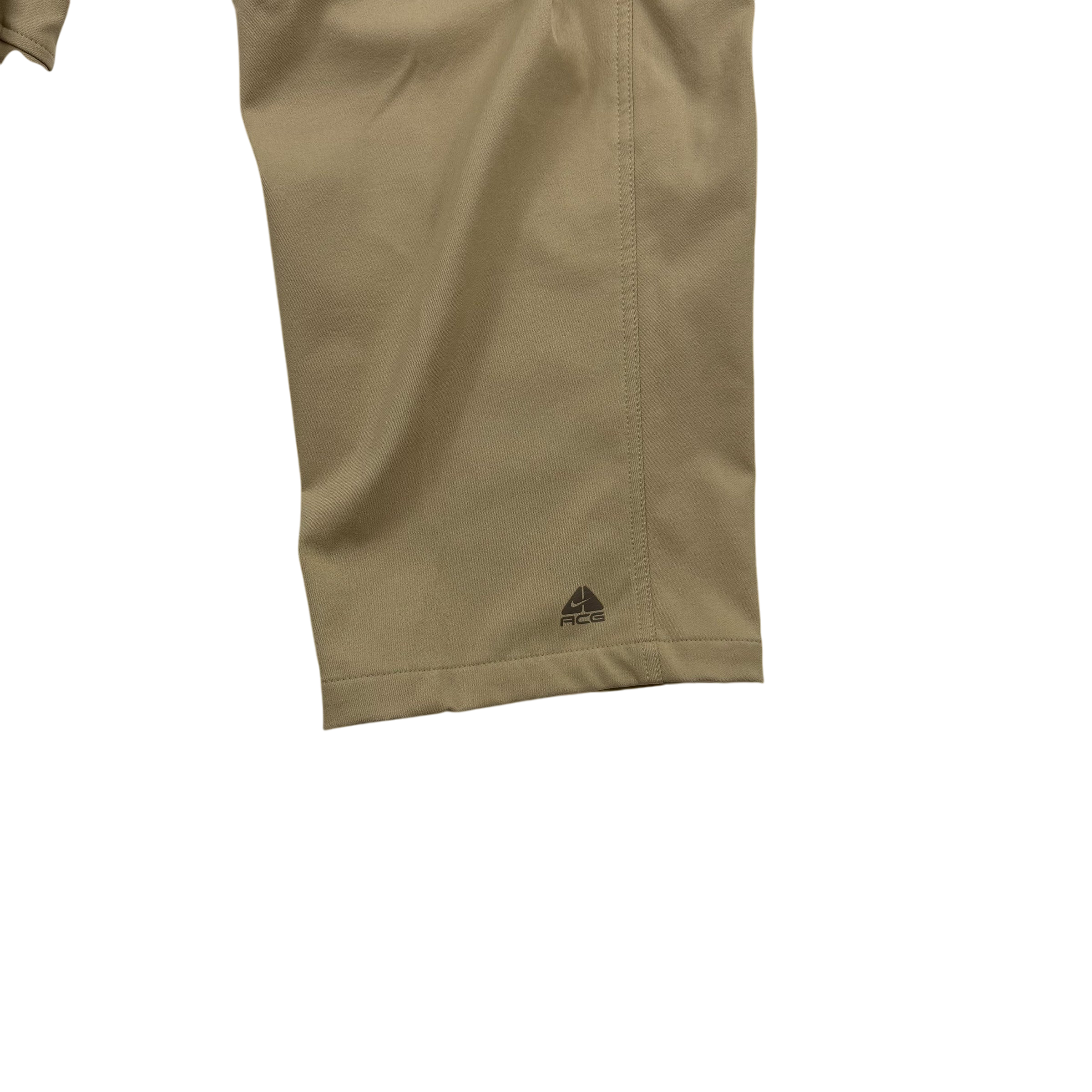 Vintage Nike ACG Cargo Pants Beige (Size M)