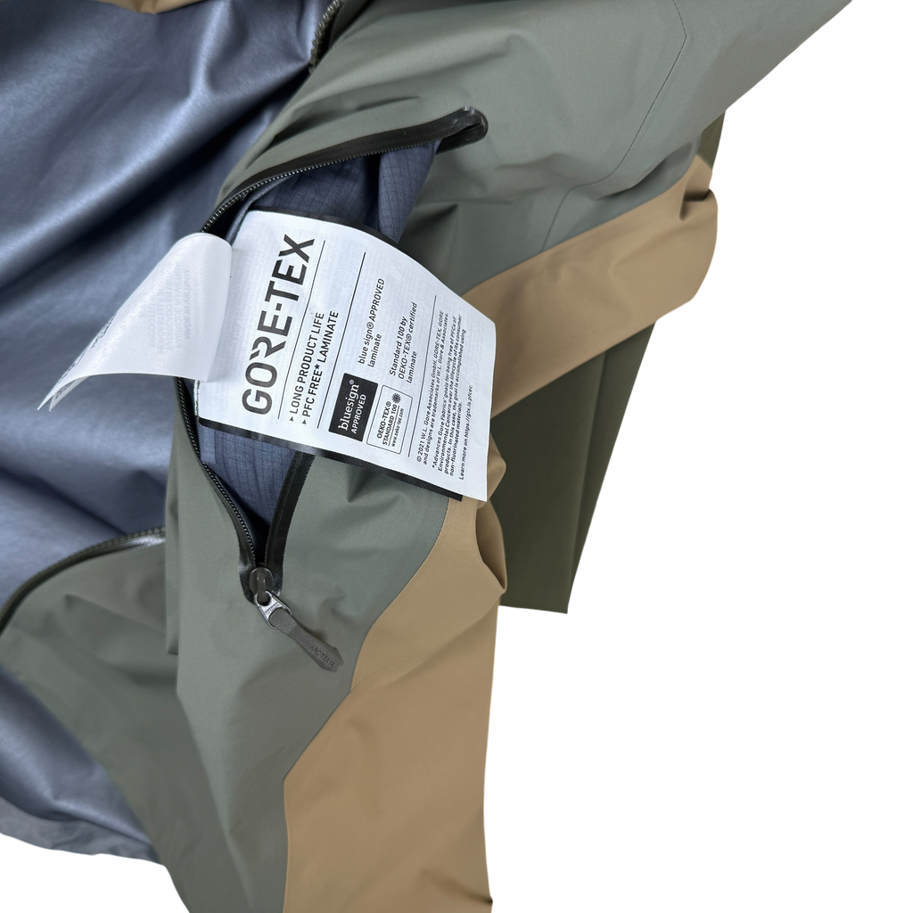 Arc’teryx AW24 Beta Goretex Jacket ‘Forage/Tatsu/Canvas’ (Size L)
