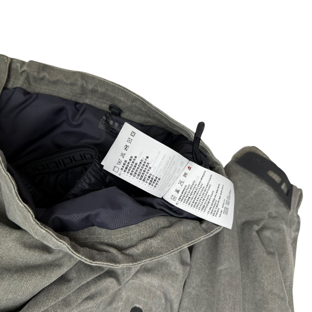 Nike ACG AW05 Storm-Fit Multi-Pocket Jacket Stone (Size L)