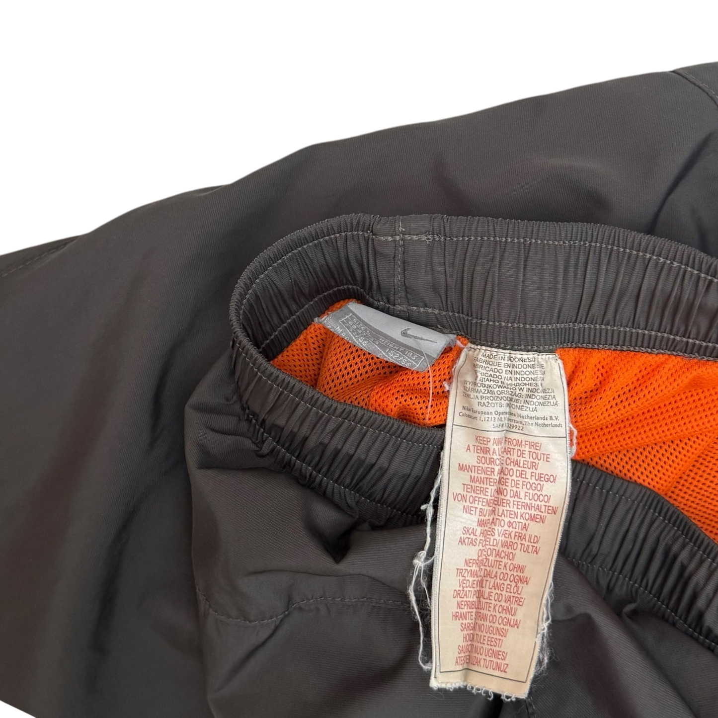 Nike Shox 00s Piping Detailed Track Pants Grey (Size L)