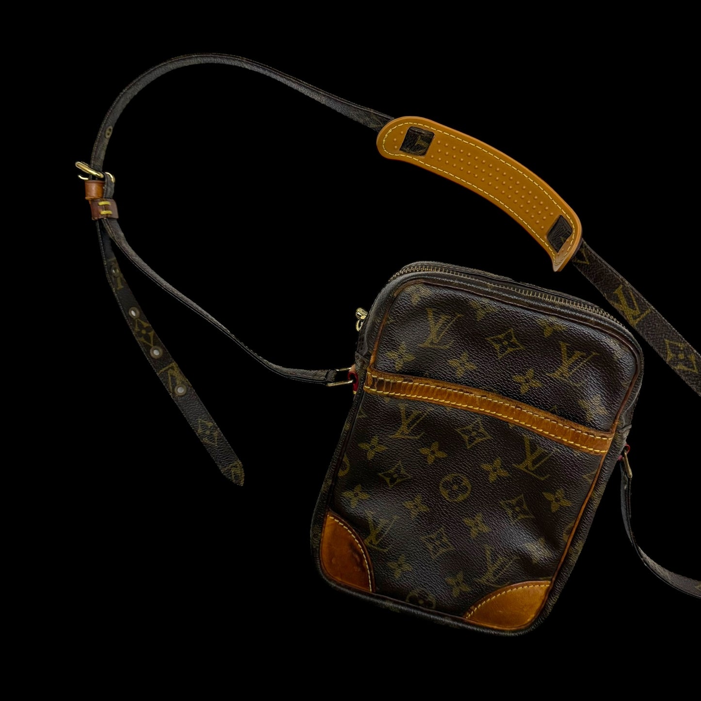 Louis Vuitton 2003 Monogram Danube Leather Crossbody Bag Brown