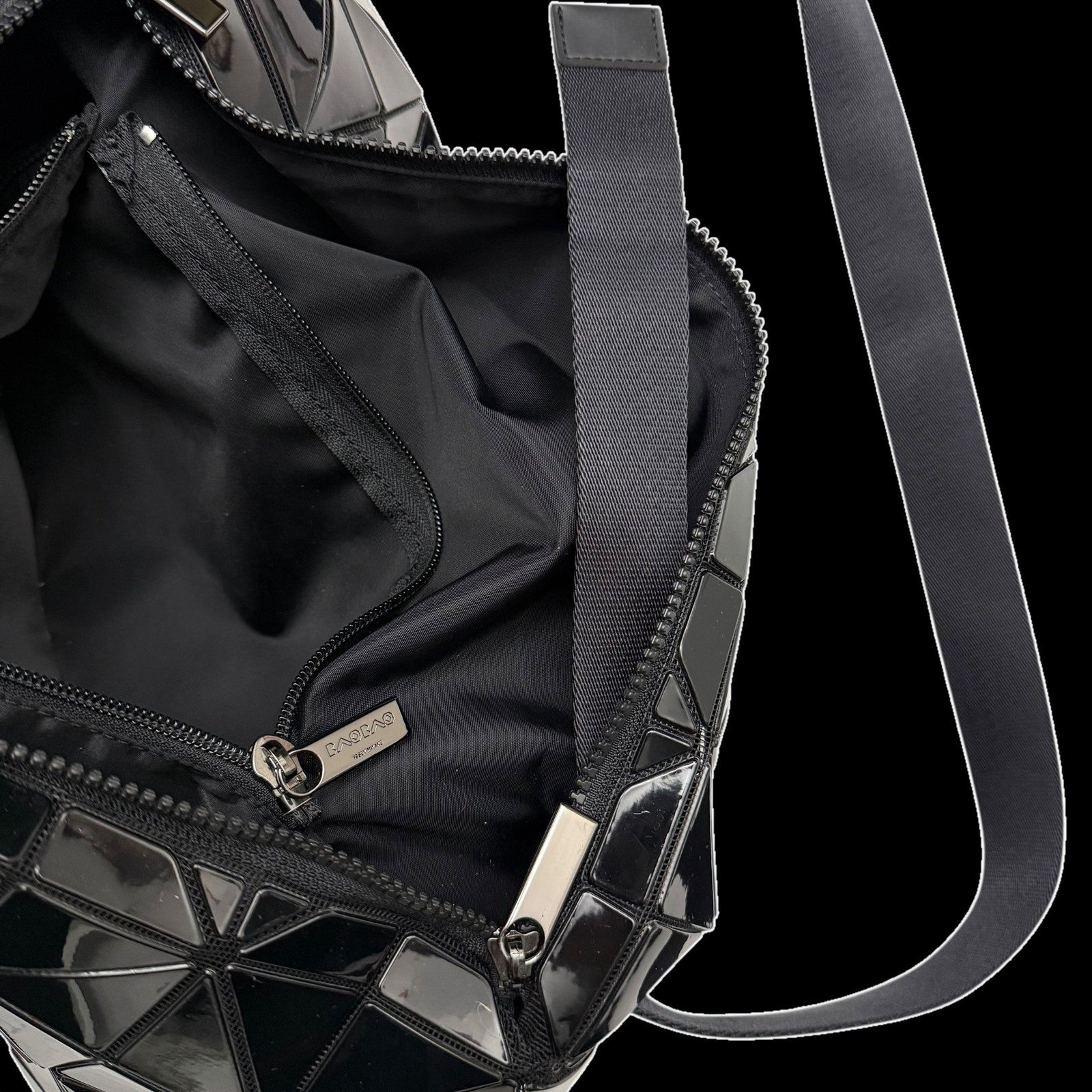 Bao Bao Issey Miyake Geometric-Panelled Large Cross Body Bag Black