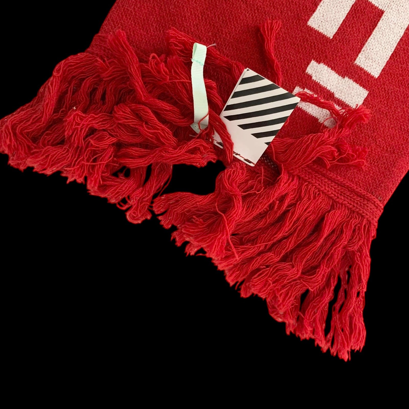 Off-White FW18 Quote Scarf Red