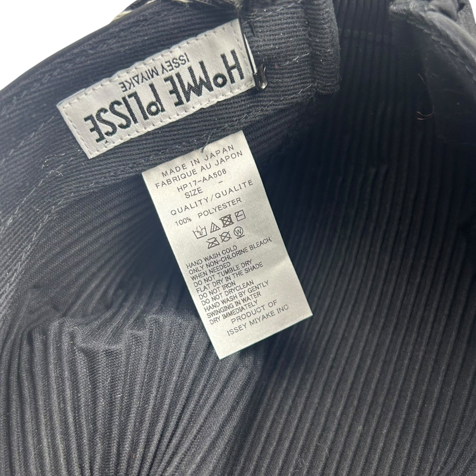 Issey Miyake Homme Plisse BlackPleated Cap