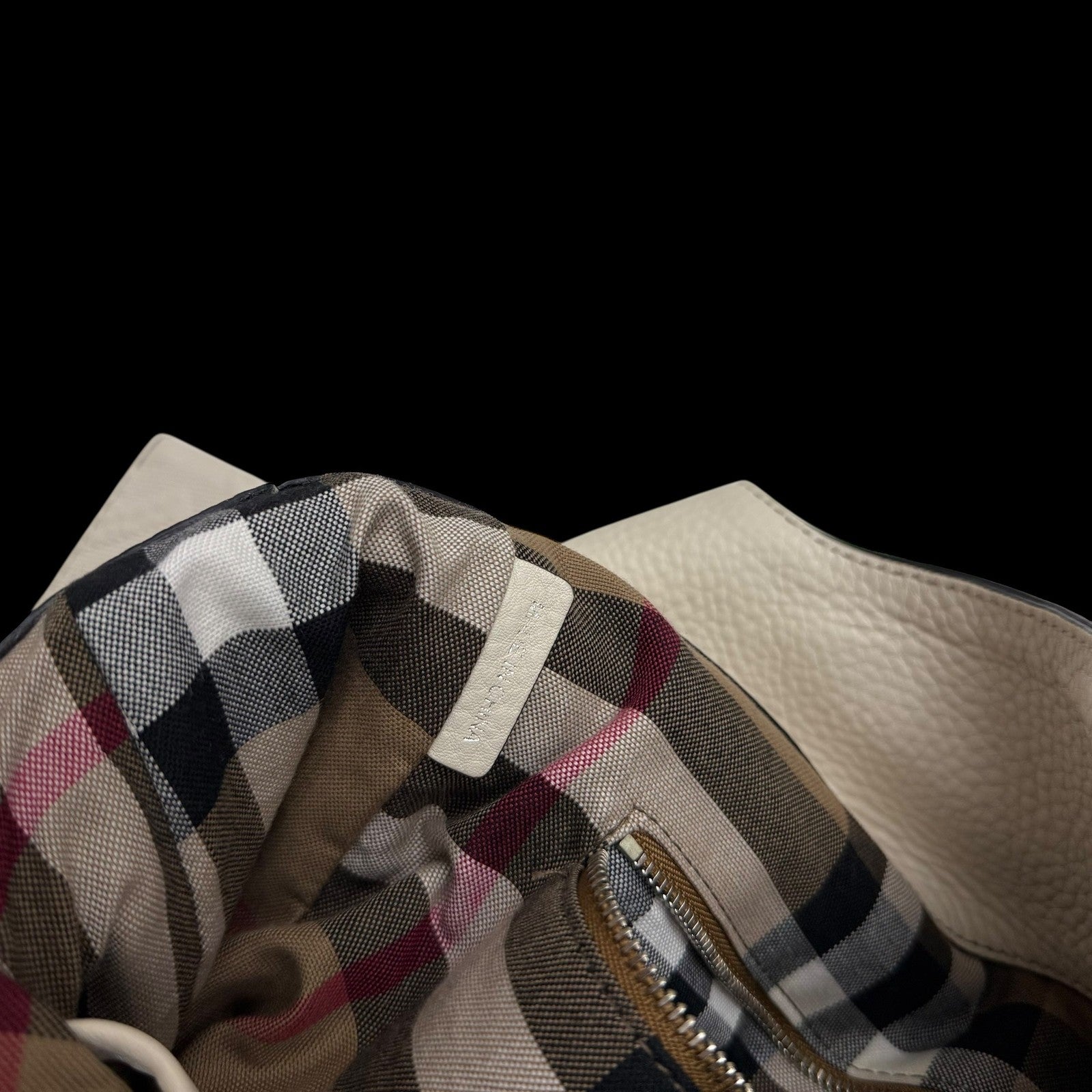 Burberry Grainy Leather Shoulder Bag Cream