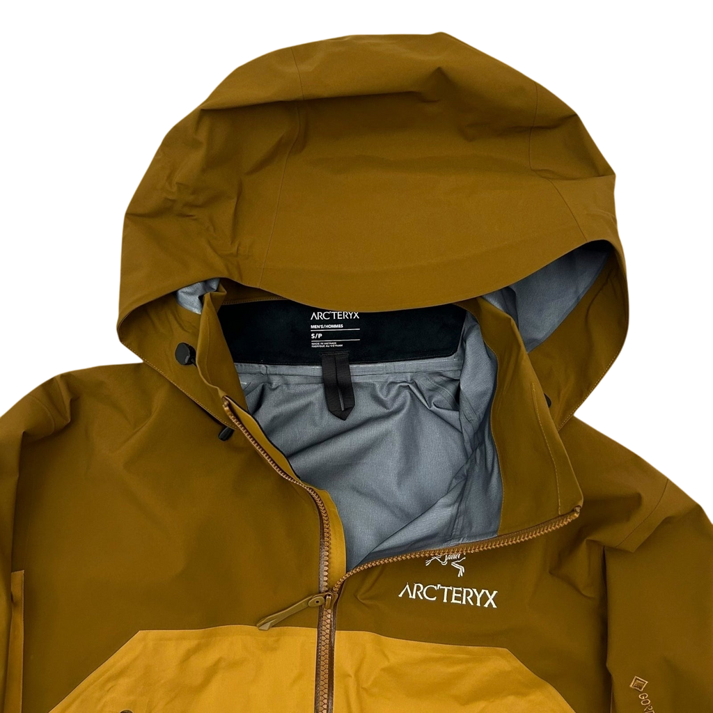 Arc'teryx Beta AR Goretex Jacket in ‘Yukon’ (Brown) (Size M)