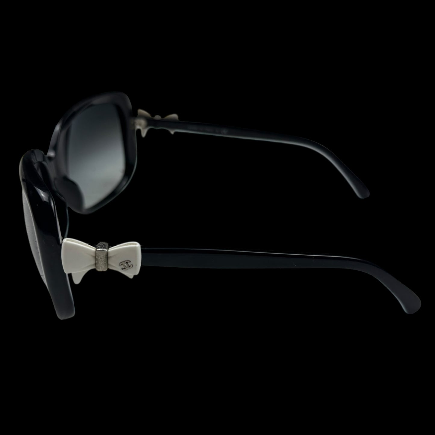 Chanel Bow Sunglasses Black/White