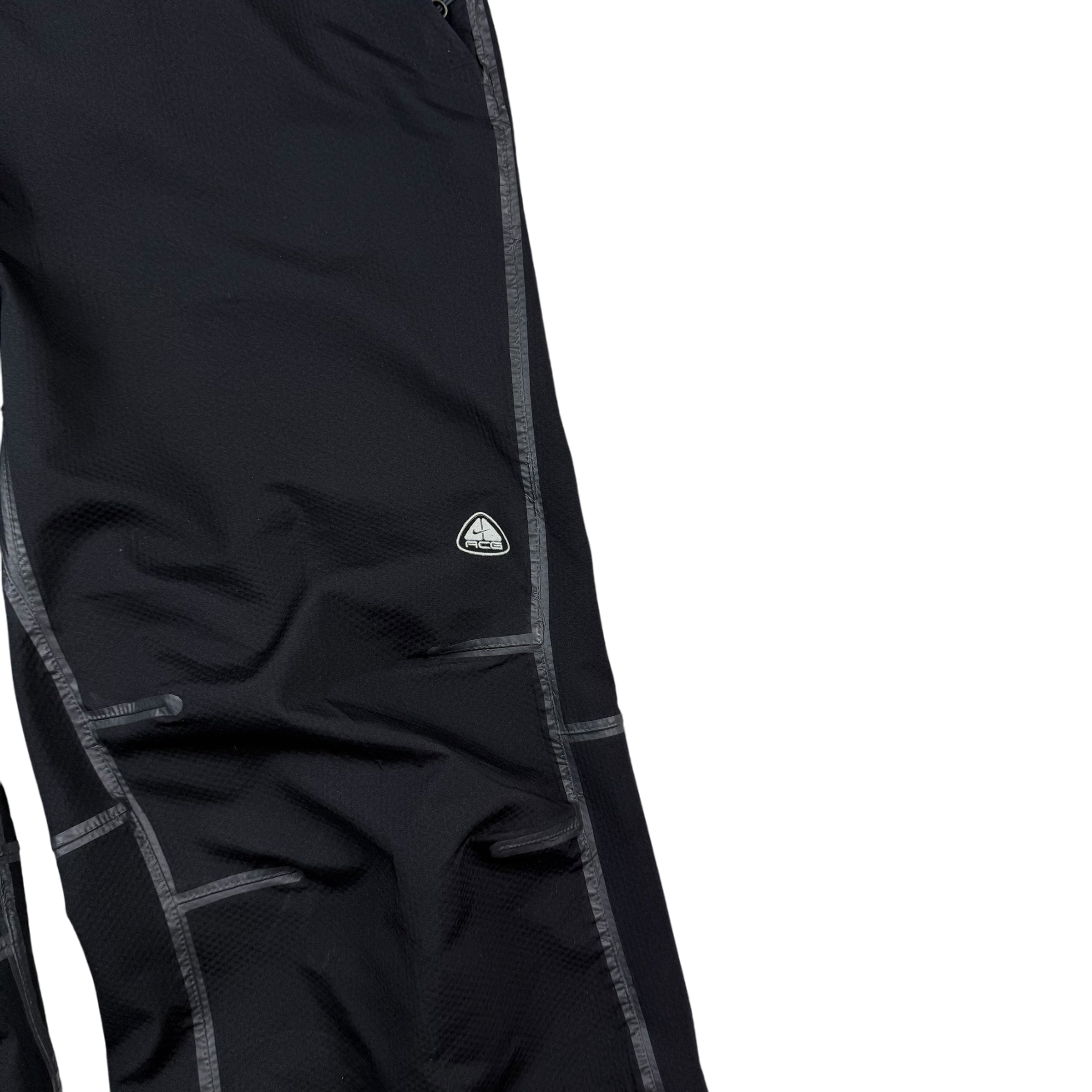 Nike ACG 00s Black Pants (Size L)