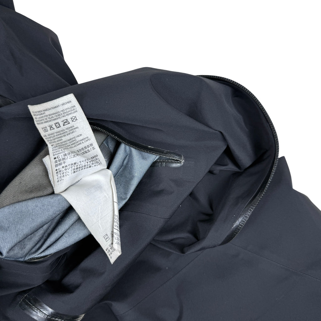Arc’teryx Beta LT Goretex Jacket Black (Size XL)