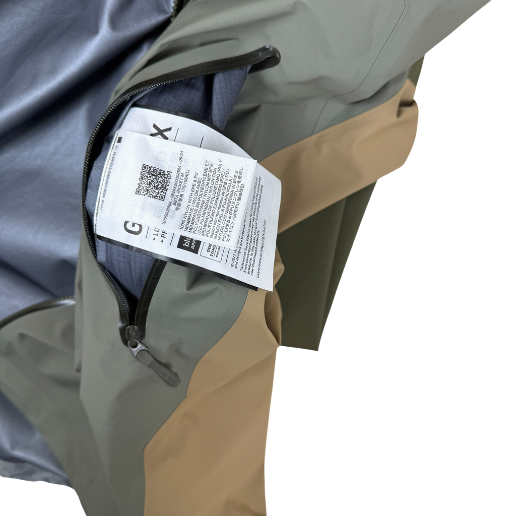 Arc’teryx AW24 Beta Goretex Jacket ‘Forage/Tatsu/Canvas’ (Size L)