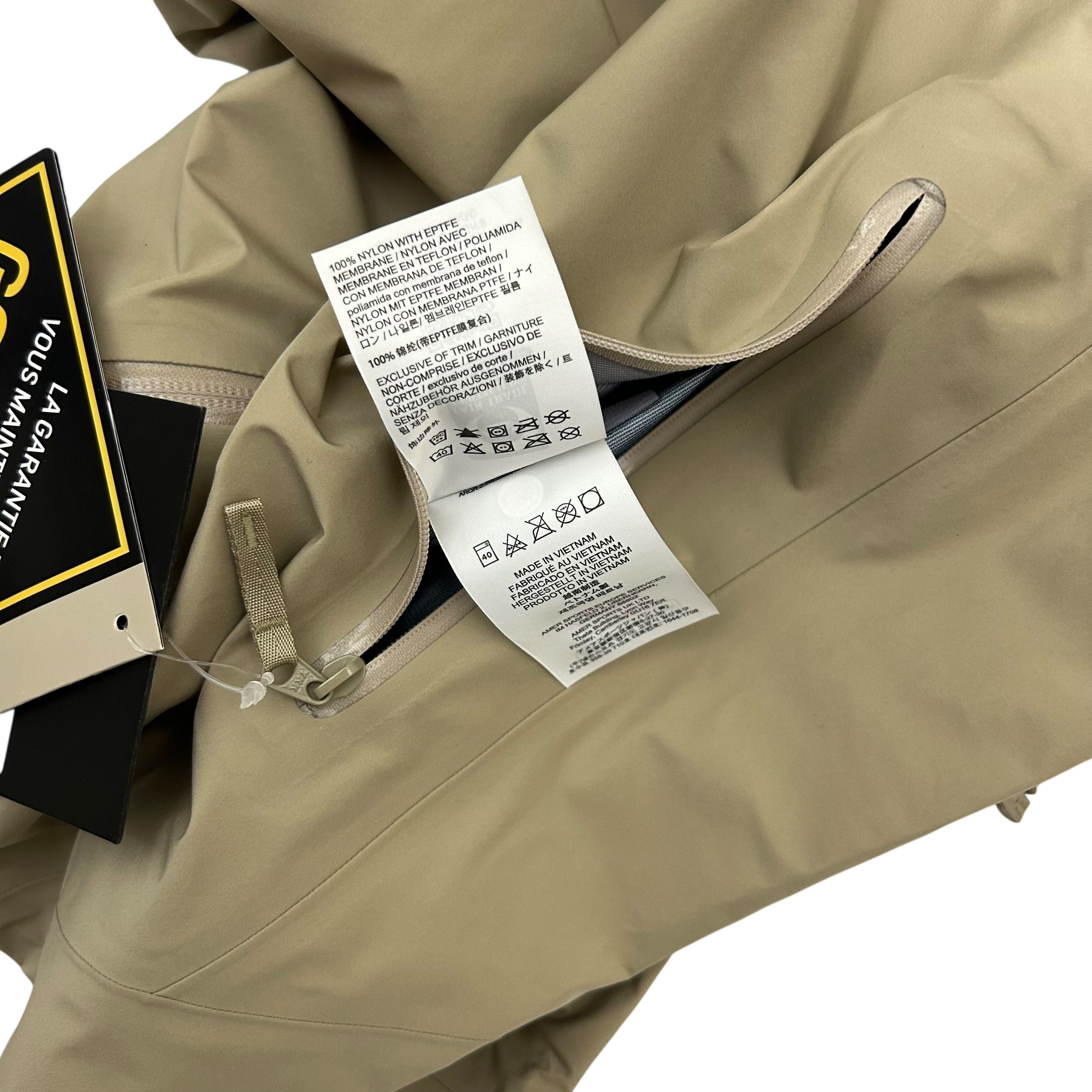 Arc'teryx Beta LT Gortex Jacket ‘Smoke Bluff’ (Beige) (Size L)