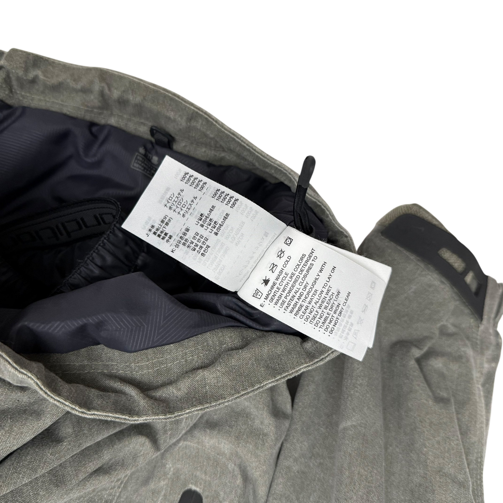 Nike ACG AW05 Storm-Fit Multi-Pocket Jacket Stone (Size L)