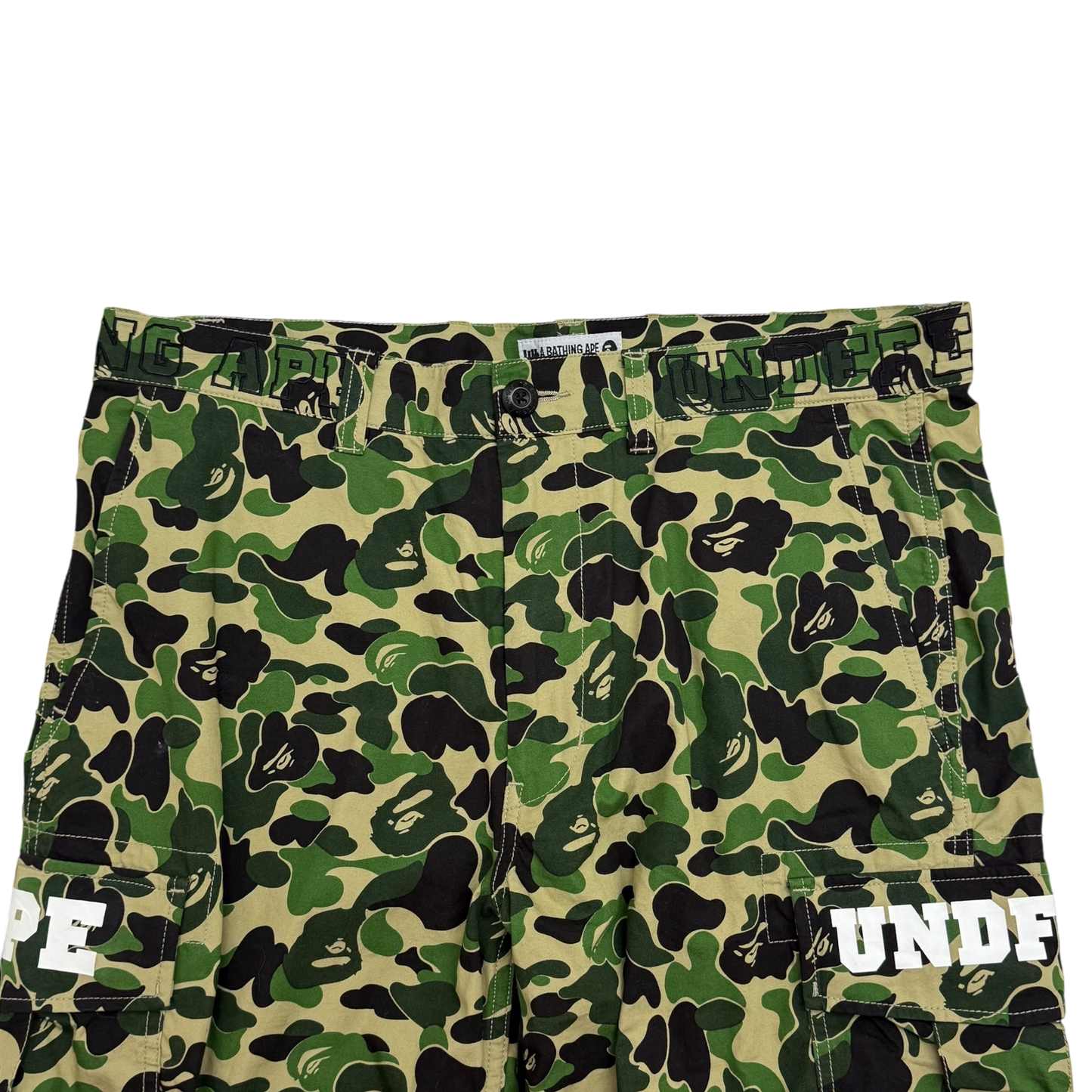 BAPE (A Bathing Ape) x Undefeated Camo Cargo Pants Green (Size L)