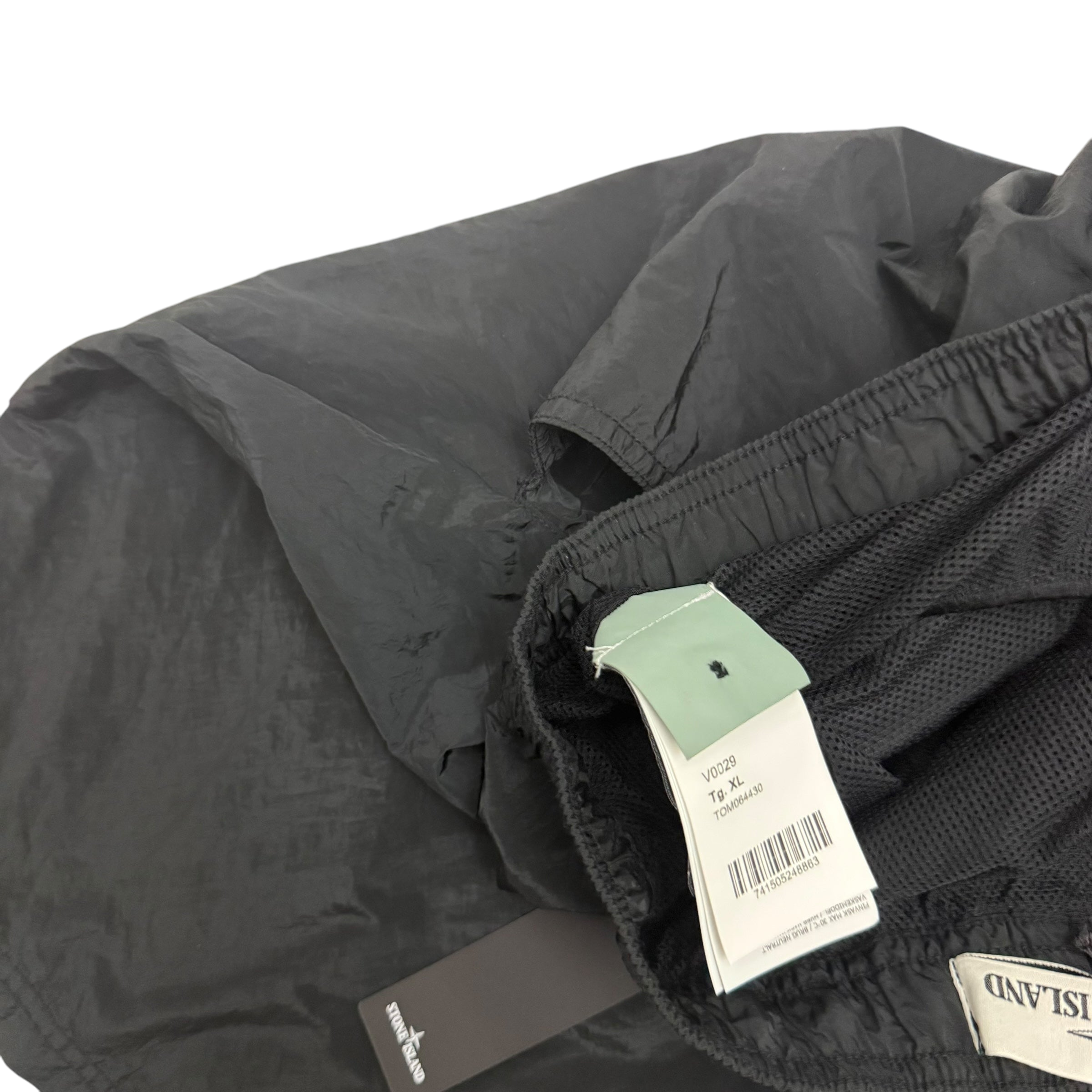 Stone Island Logo Patch Nylon Metal Shorts Black (Size XL)