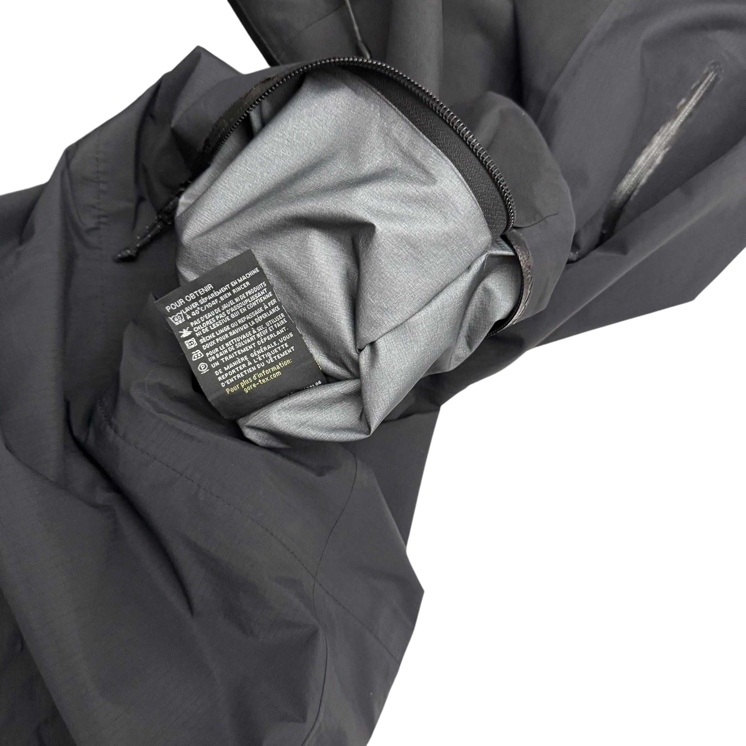 Arc'teryx 00s Theta AR Gore-Tex Pro Jacket Black (Size XXL)