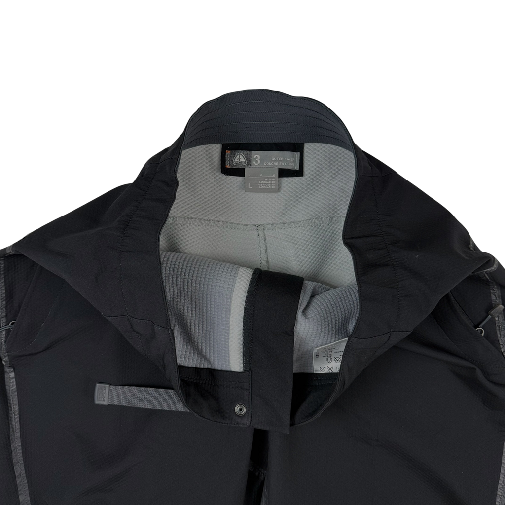 Nike ACG 00s Black Pants (Size L)