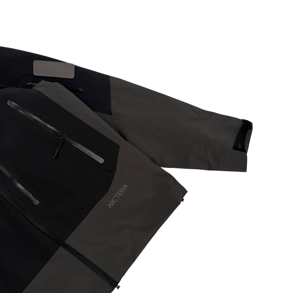 Arc'teryx System A Gen 2 Axis Insulated Gore-Tex Jacket Black / Grey (Size L)