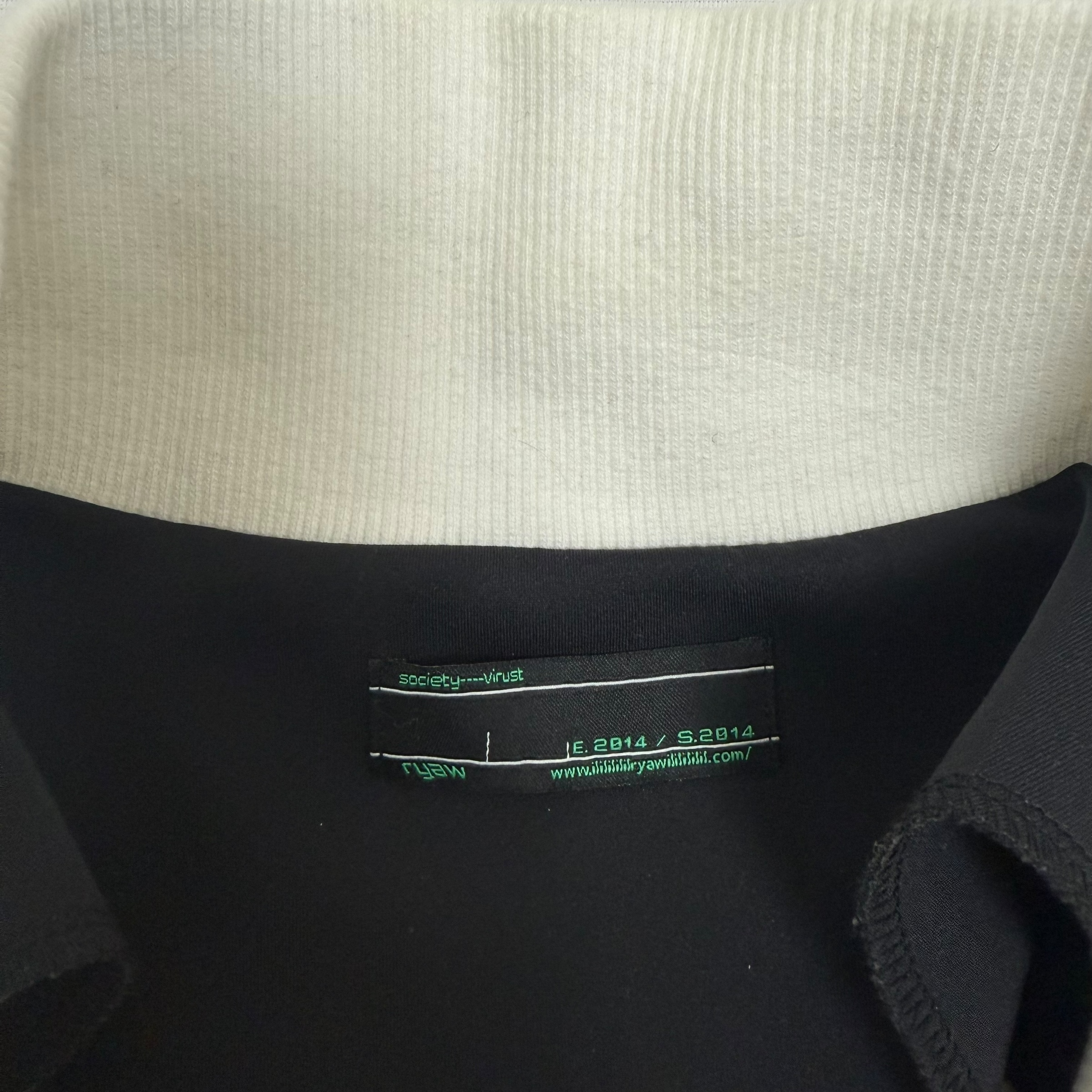 Ryaw Track Jacket Black/White (Fits L)