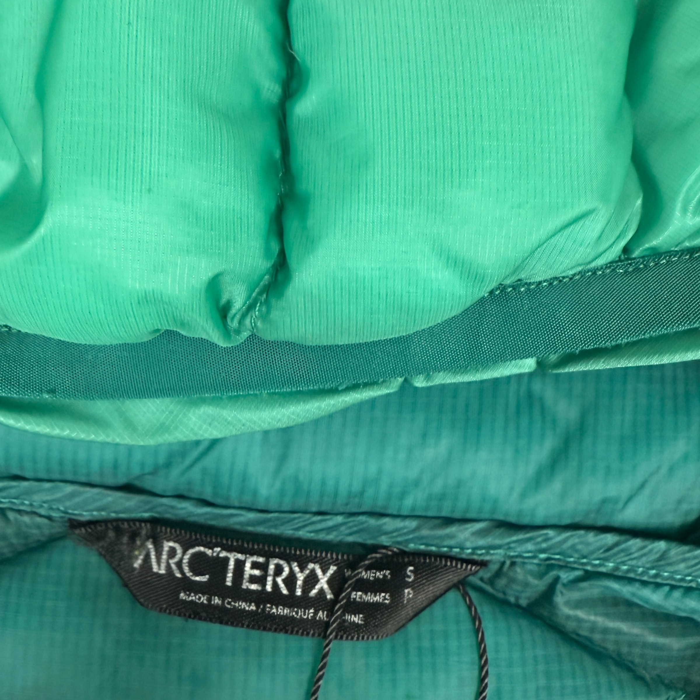 Arcteryx Cerium LT Hooded Down Jacket Blue-Green (Size S Womens)