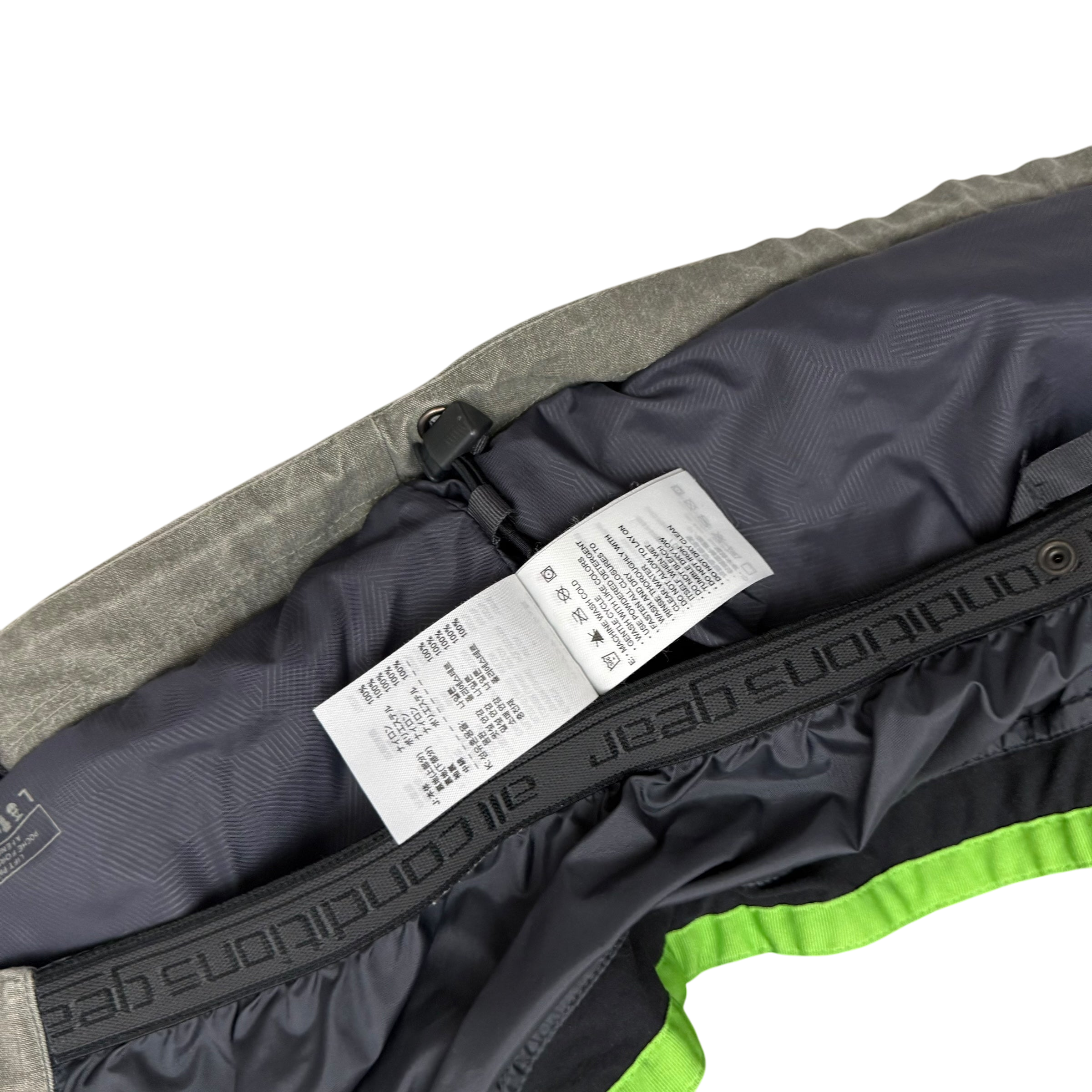 Nike ACG AW05 Storm-Fit Multi-Pocket Jacket Stone (Size L)