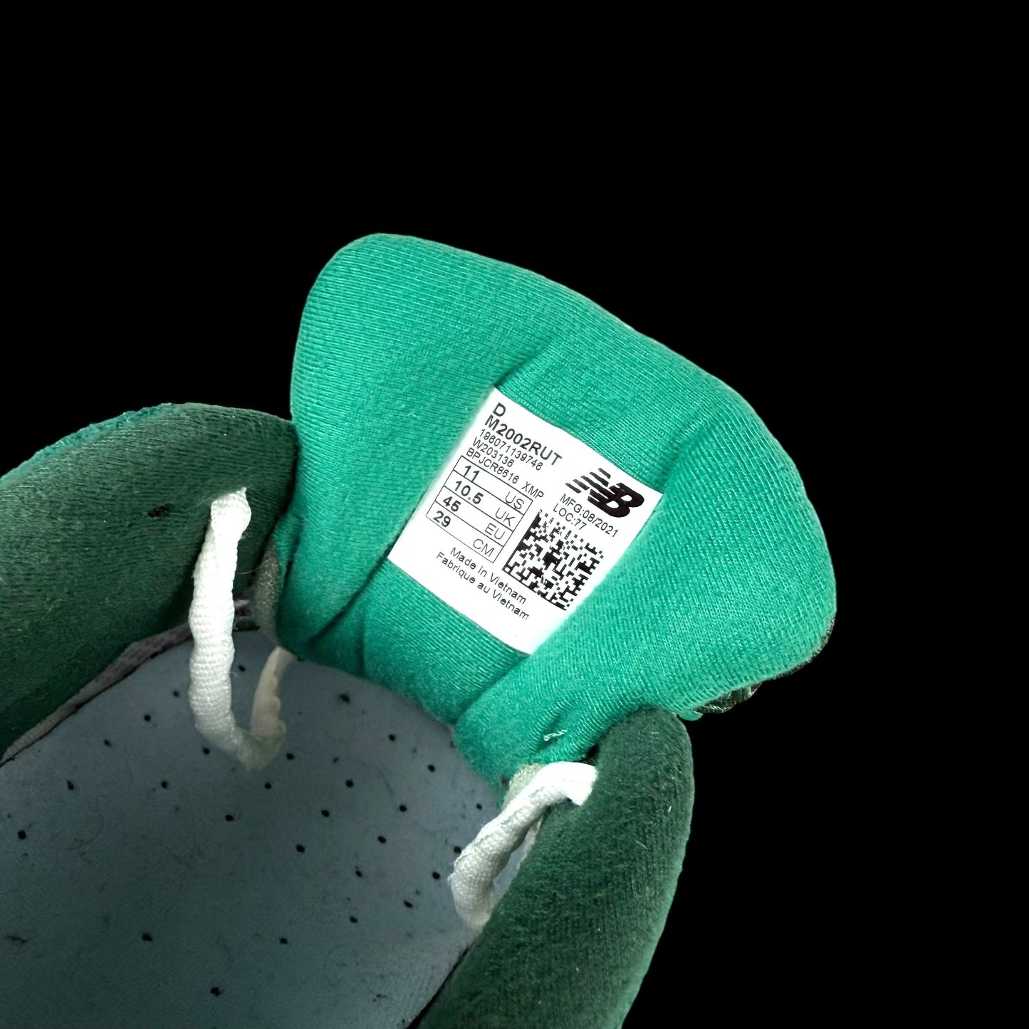 New Balance x Up There 2002R 'Backyard Legends (US11/UK10.5) (US11/UK10/EU44)