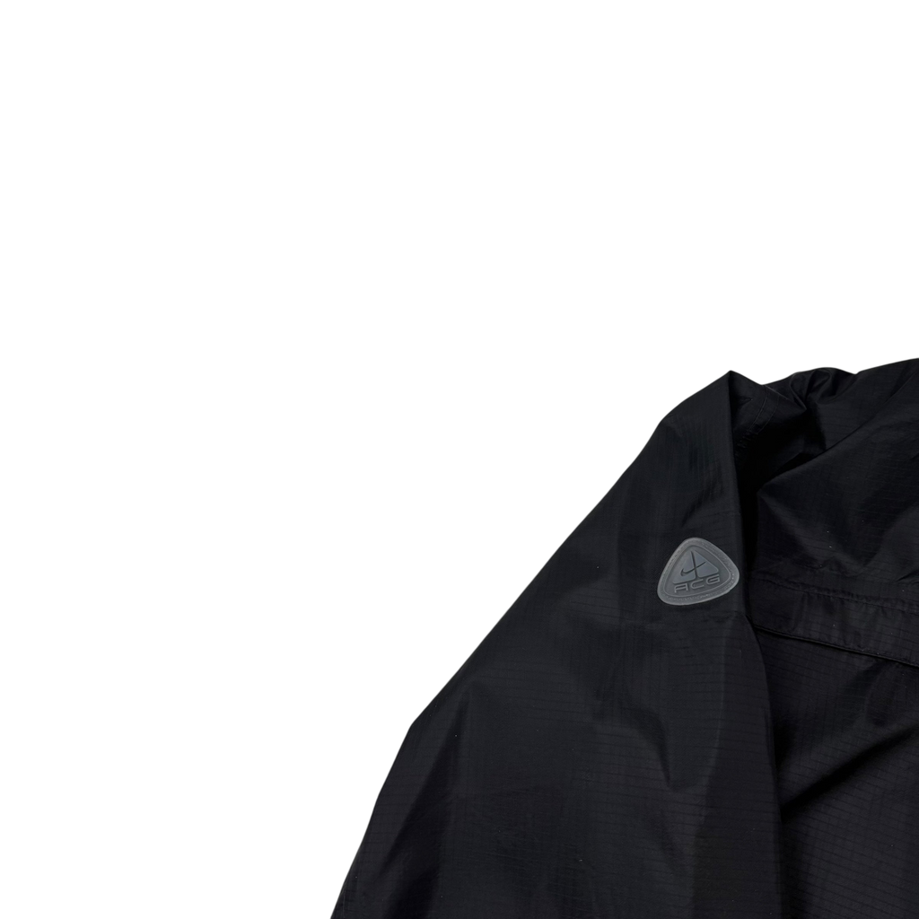 Nike ACG 00s Ripstop Nylon Shell Jacket Black (Fits M-L)
