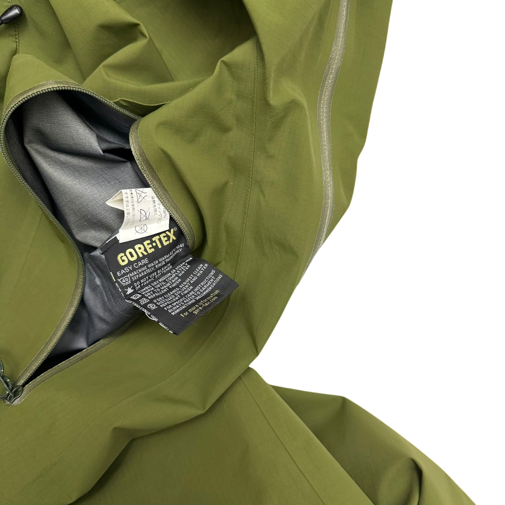 Arc'teryx Beta AR Jacket Two Tone Green (Size L)