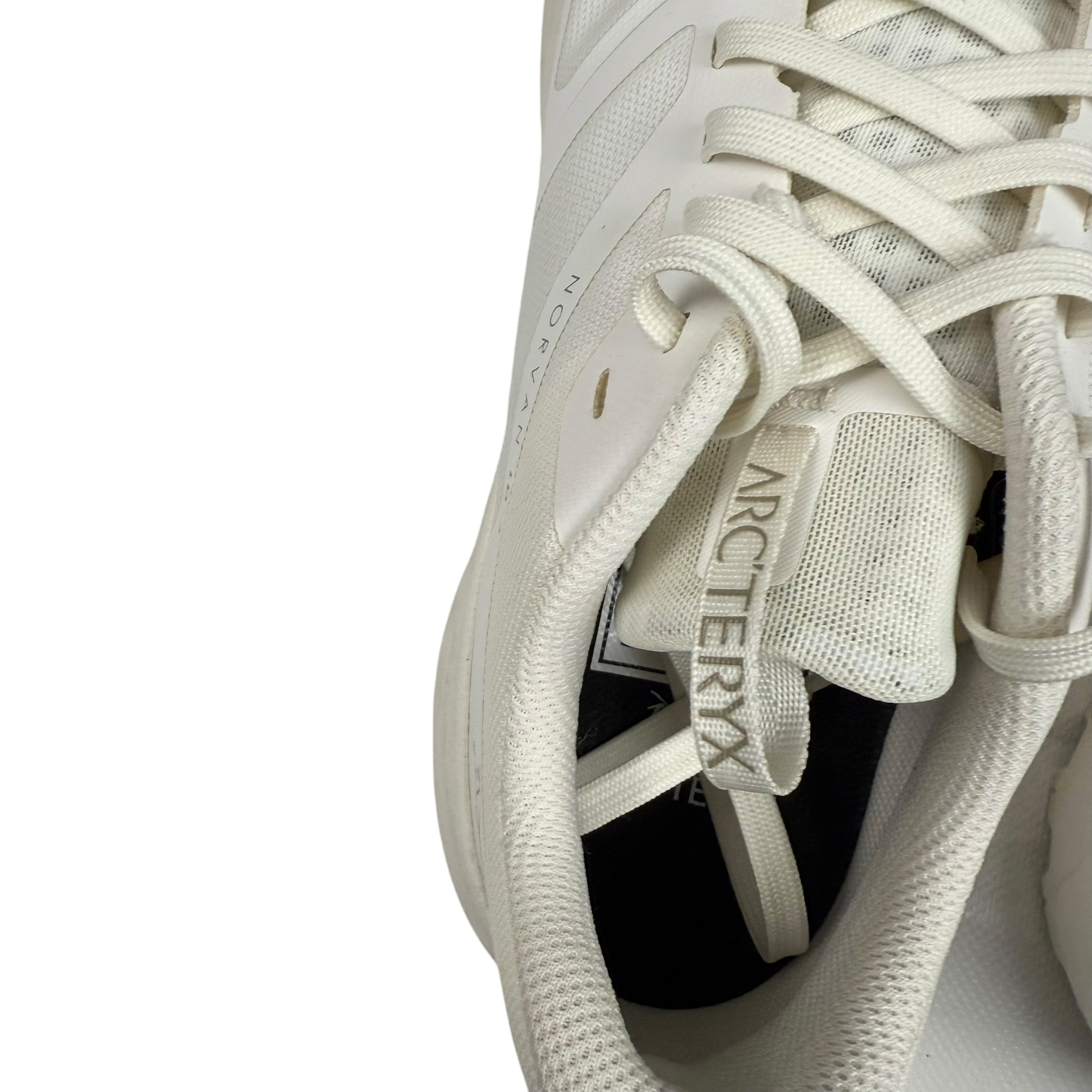 Arc'teryx Norvan LD 3 White (US9/UK8.5)