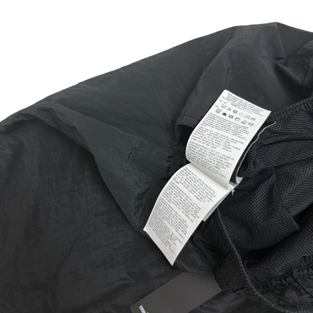 Stone Island Logo Patch Nylon Metal Shorts Black (Size XL)