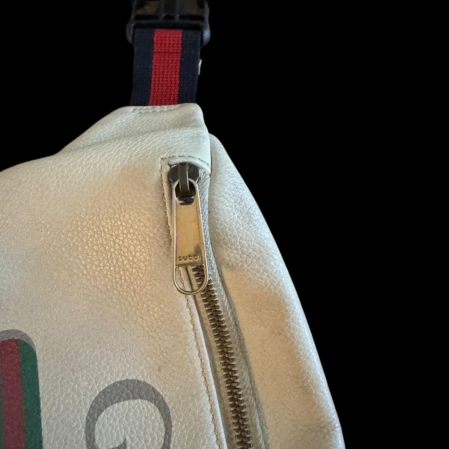 Gucci Logo Print Grained Calfskin Waist Bag