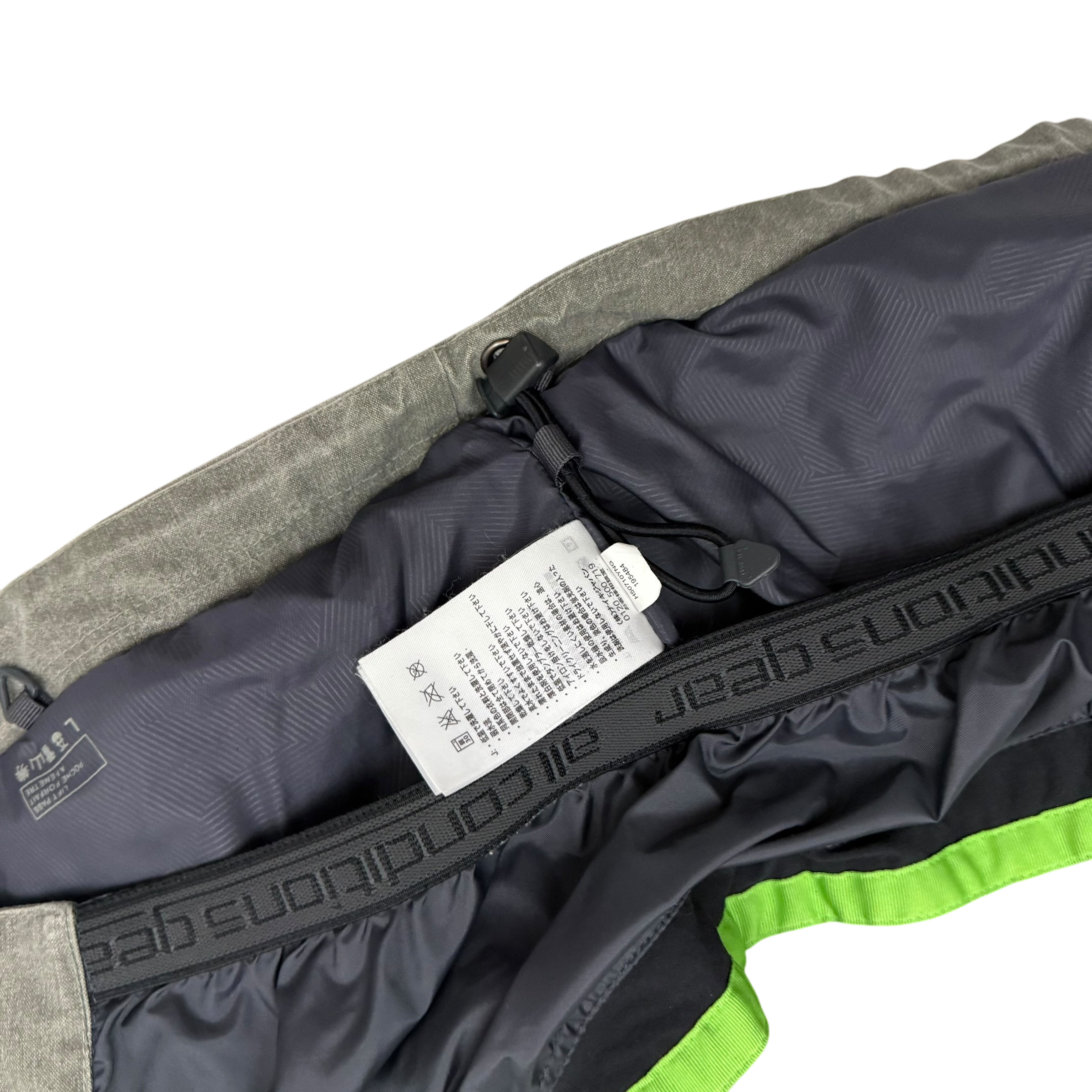 Nike ACG AW05 Storm-Fit Multi-Pocket Jacket Stone (Size L)