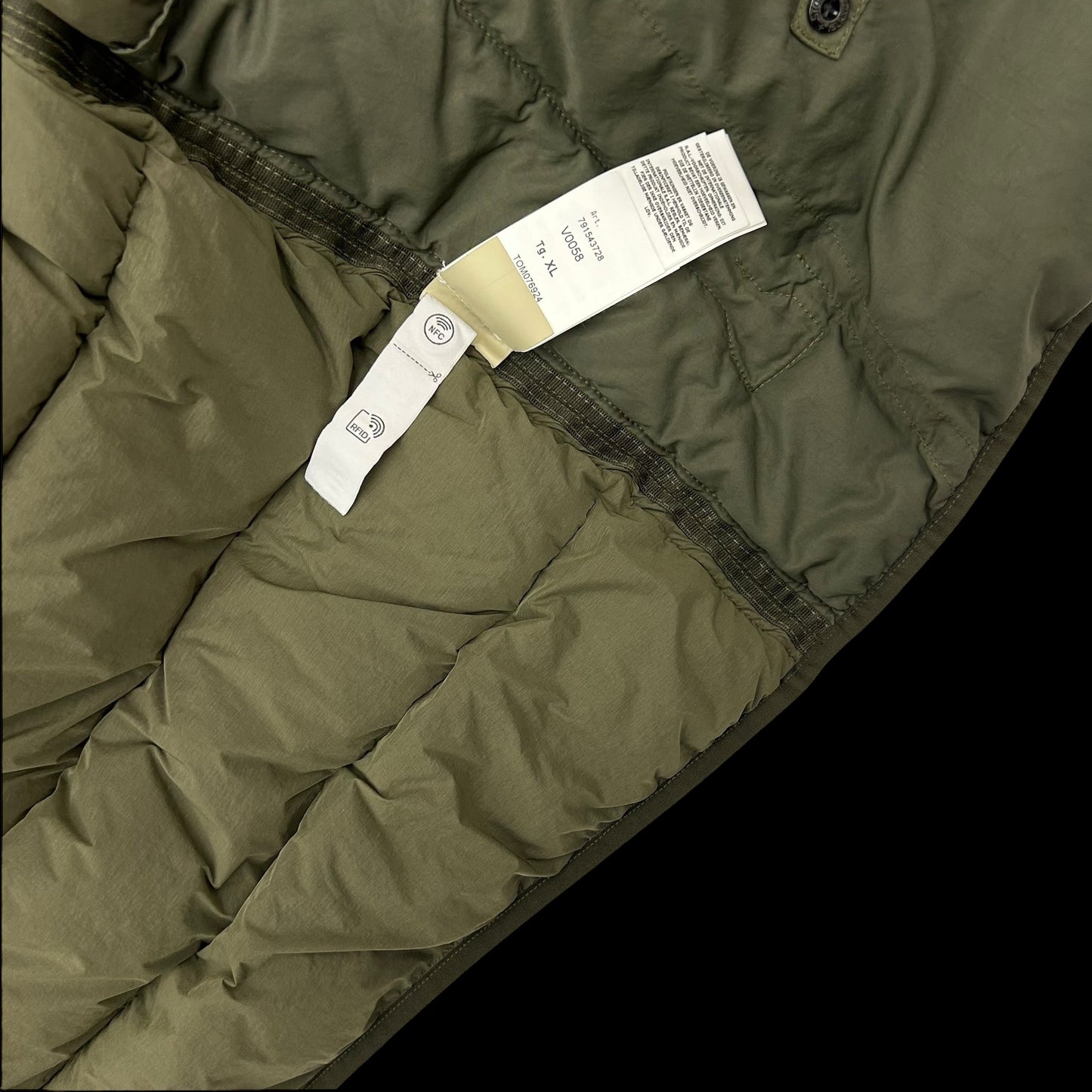 Stone Island Seamless Tunnel Nylon Down-TC Jacket Green (Fits L/XL)