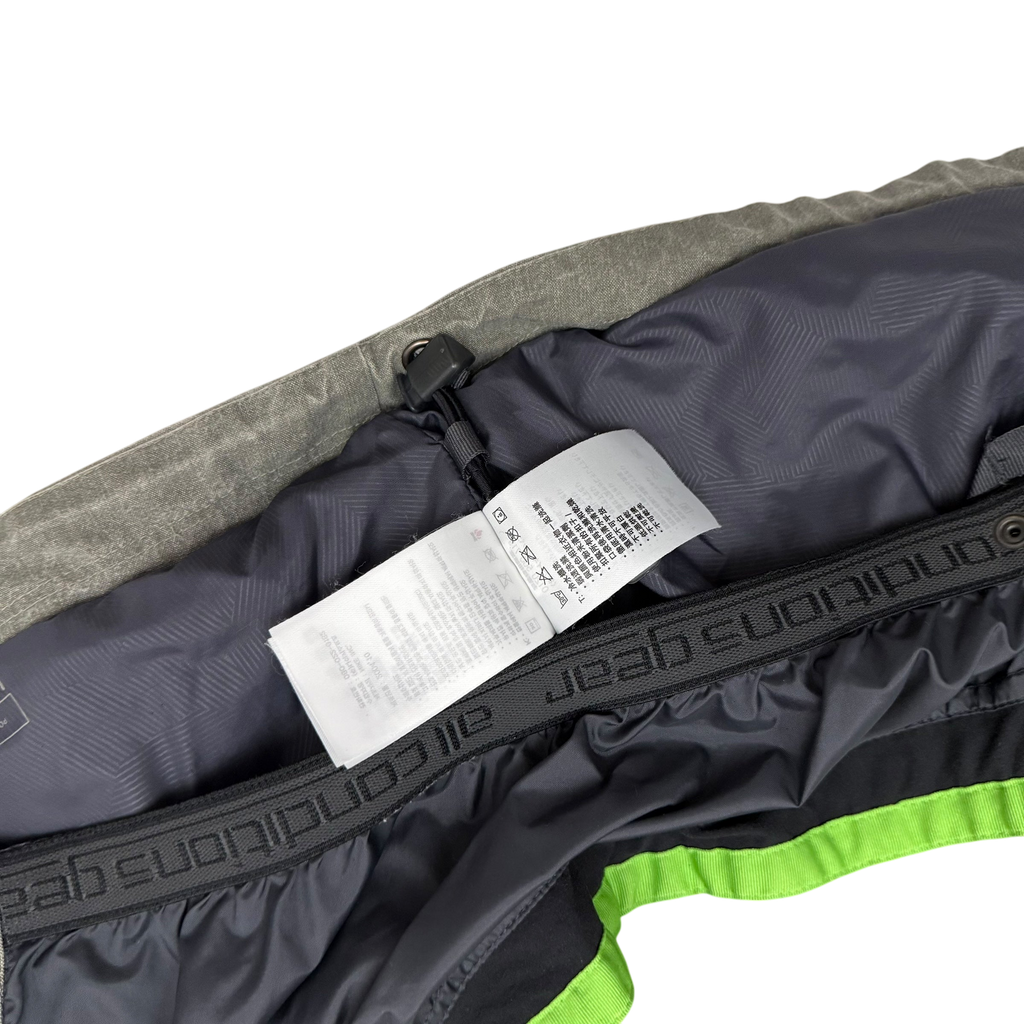 Nike ACG AW05 Storm-Fit Multi-Pocket Jacket Stone (Size L)