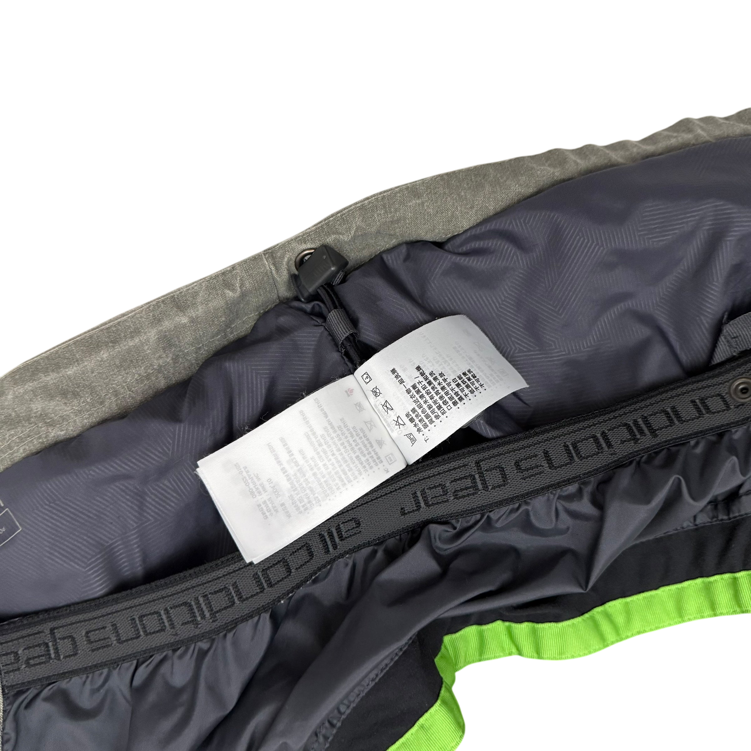 Nike ACG AW05 Storm-Fit Multi-Pocket Jacket Stone (Size L)